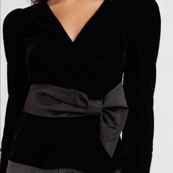 Express Tops - 🍁Velvet wrap express blouse🍁